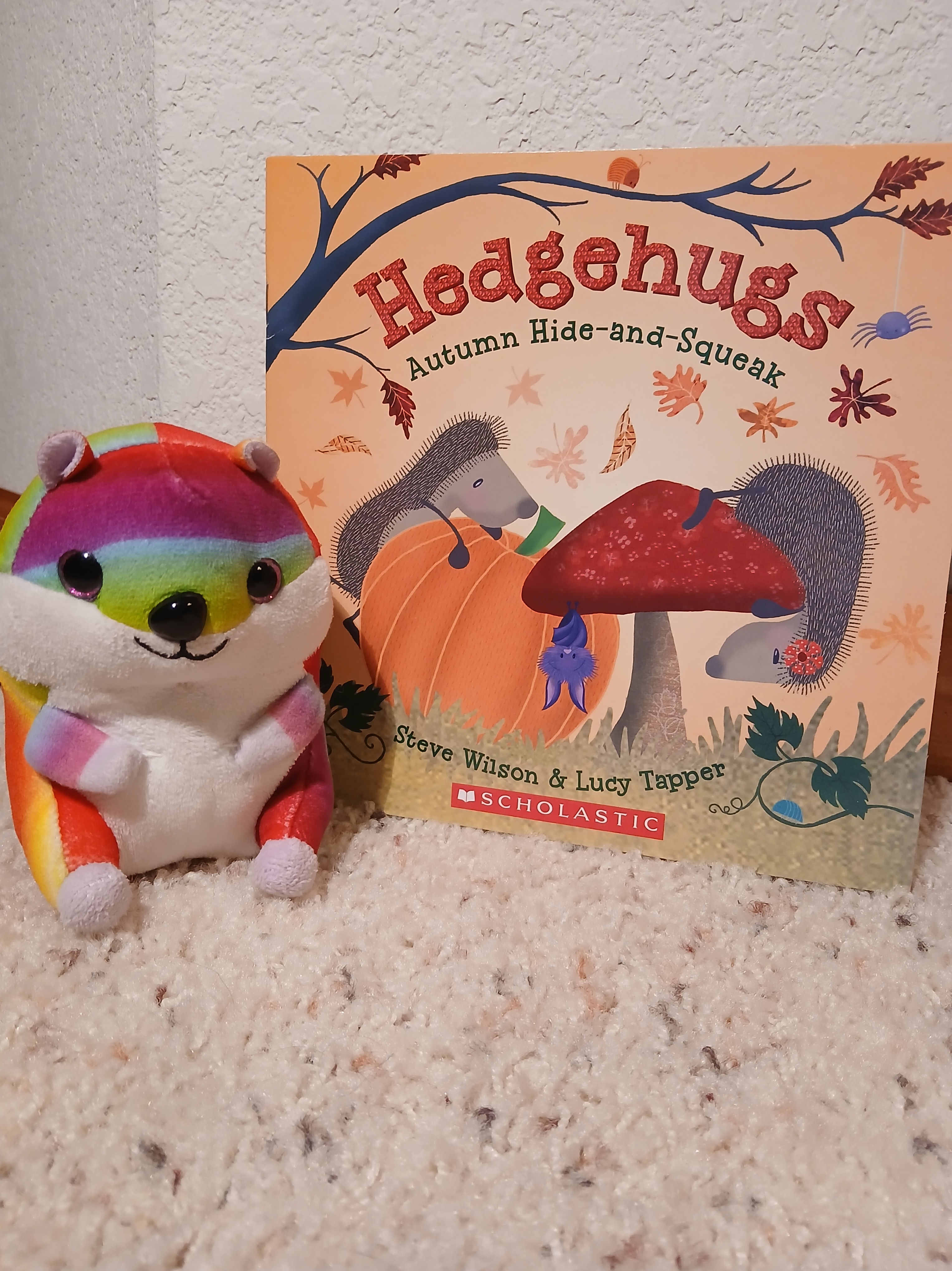 Book Nook-Hedgehugs Autumn Hide and Squeak